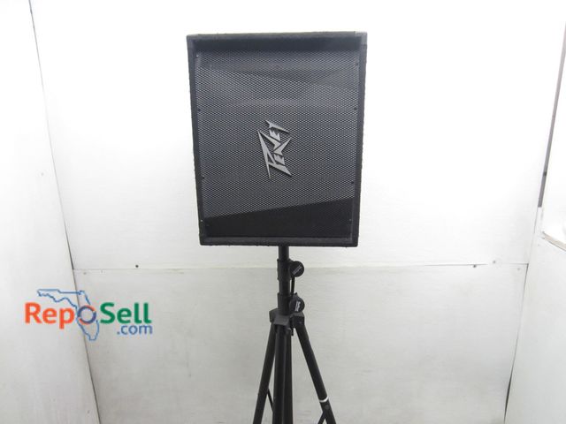Lot 31-5390 - Peavey PV 12M 500W PA Speaker w/ Stand, 18"x22"x12.5"