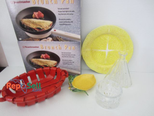 Lot 31-3016 - Kitchen Lot: (2) Brunch Pans, Platter, Decanter, etc.