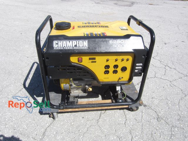 Lot 31-4197 - Champion 5000/6250 Gas Generator - Has Compression