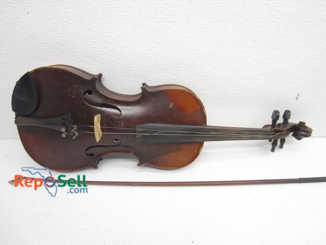 Lot 31-6114 - Vintage Albert Violin And Case