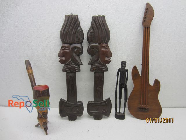 Lot 31-5177 - (5) Wood Décor: Pipe, Wall Décor, Guitar Etc.