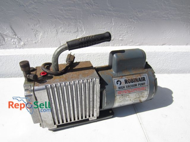 Lot 31-2075 - Robinair High Vacuum Pump 5 cfm