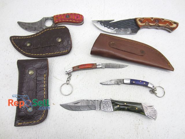 Lot 31-6226 - (5) Damascus Style Knives, (3) Sheaths, Folding and Fixed