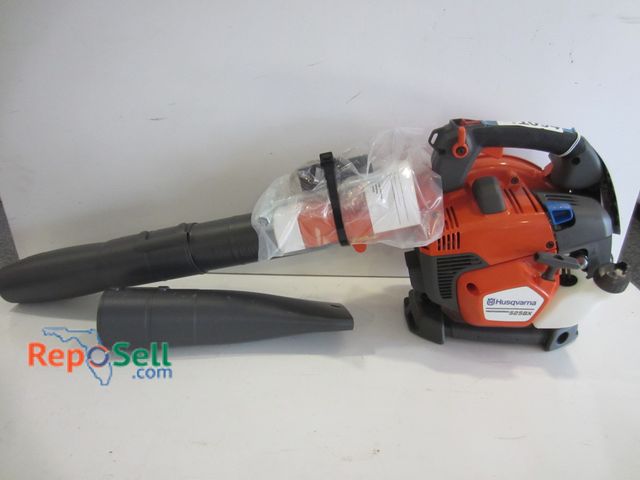 Lot 31-1094 - Husqvarna New Pro 525BX Blower