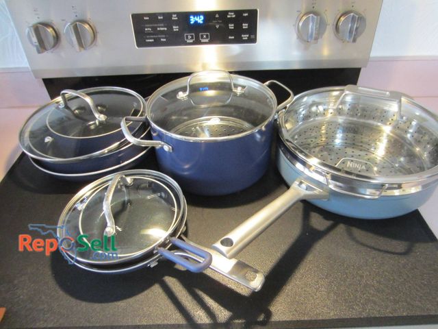 Lot 31-8670 - (7) Blue Diamond Non-Stick And Ninja Induction Safe Cookware With (4) Lids And Steamers