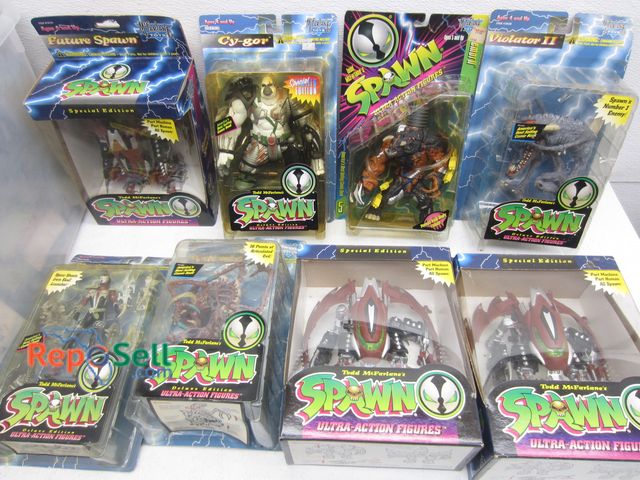 Lot 31-9209 - (12) Spawn Toys Sealed with Tote