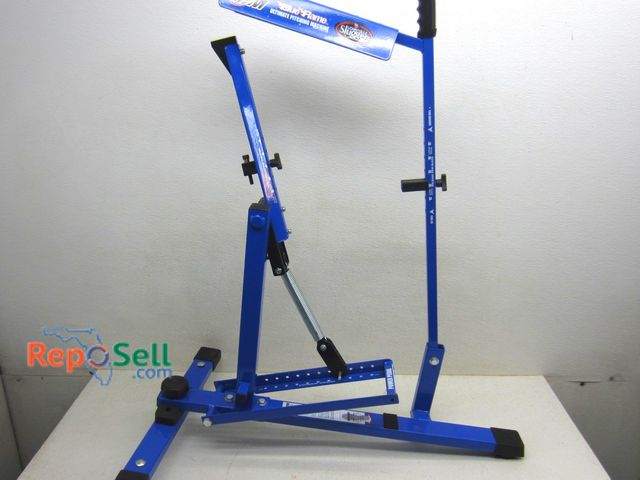 Lot 31-9168 - Louisville Slugger Blue Flame pitching machine