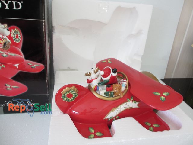 Lot 31-3161 - Fitz &amp; Floyd Santa Airplane Cookie Jar with Original Box