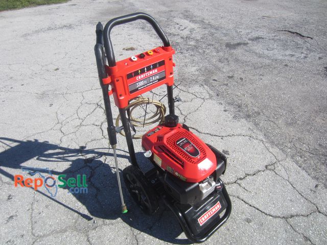 Lot 31-7226 - Craftsman/Honda 3300psi Gas Pressure Washer w/Wand &amp; Hose - Powers On
