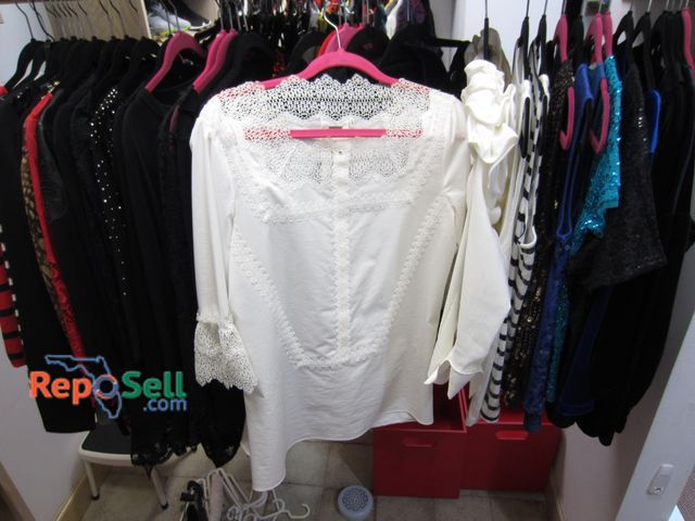 Lot 31-1248 - Approx (35) Tops, Size S &amp; M: Michael Kors, Anne Taylor, T Tahari, etc.