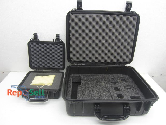 Lot 31-8485 - Eagle Hard Case and Pelican Hard Case (15.5" x 20 x 7)