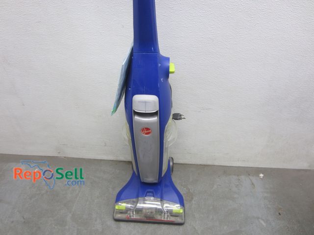 Lot 31-2039 - Hoover Floormate Hard Floor Cleaner - Powers On