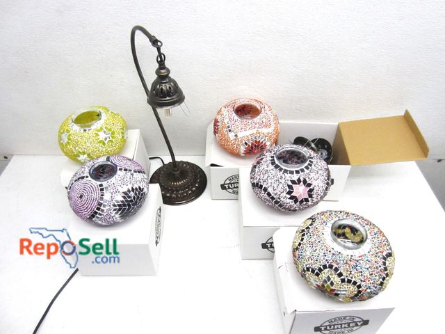 Lot 31-6349 - (1) Turkish lamp stand w/ (5) interchangeable globes &amp; extra parts; tested, powers on