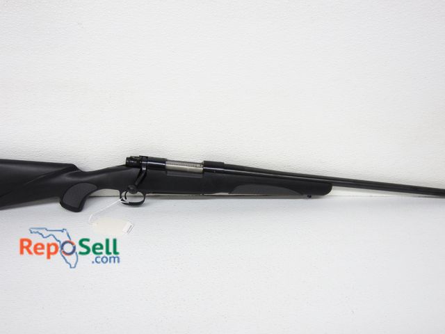 Lot 31-3173 - Winchester Model 70 .270 WSM Bolt Action Rifle with Box - Serial G25058xx