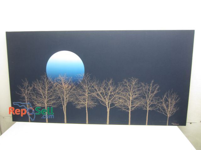 Lot 31-1052 - Print On Fabric By Tamarack 52"x27