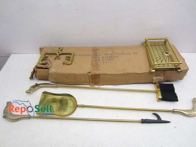Lot 31-6448 - 5 pc Brass Horse Head Fireplace Set - Appears Unused