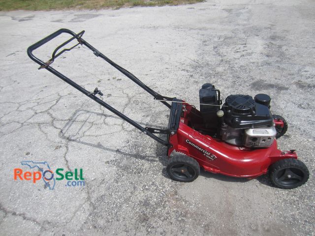 Lot 31-9149 - Exmark Commercial 21 X-Series Self Propelled Lawn Mower - Has Compression