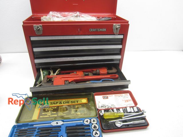 Lot 31-6231 - Craftsman Toolbox w/Tools: Tap &amp; Die Set, Sockets, Pipe Wrenches, etc.