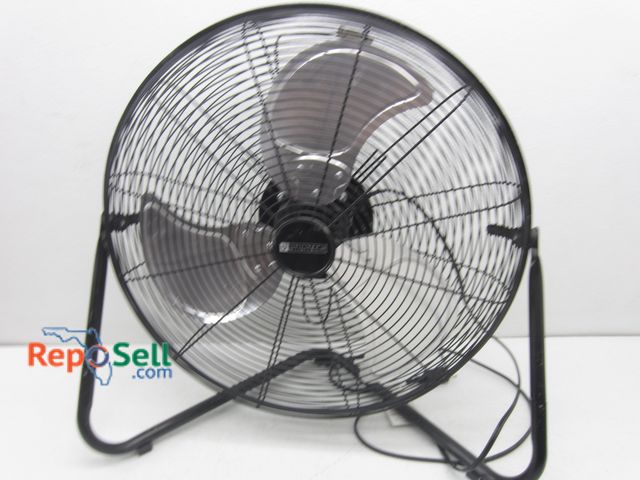 Lot 31-4520 - 20" Utilitech Shop Fan - Powers On