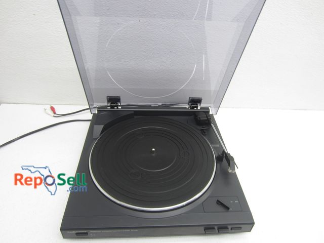 Lot 31-1201 - Audio Technica AT-PL50 Record Player (needs belt)