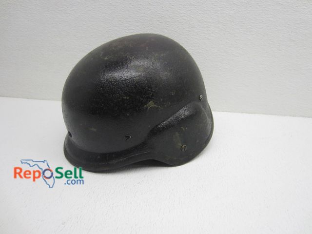Lot 31-5434 - Vintage M-1 Military Helmet