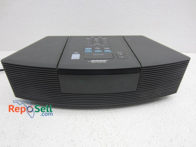 Lot 31-9285 - Bose Radio AWRC1G - Powers On