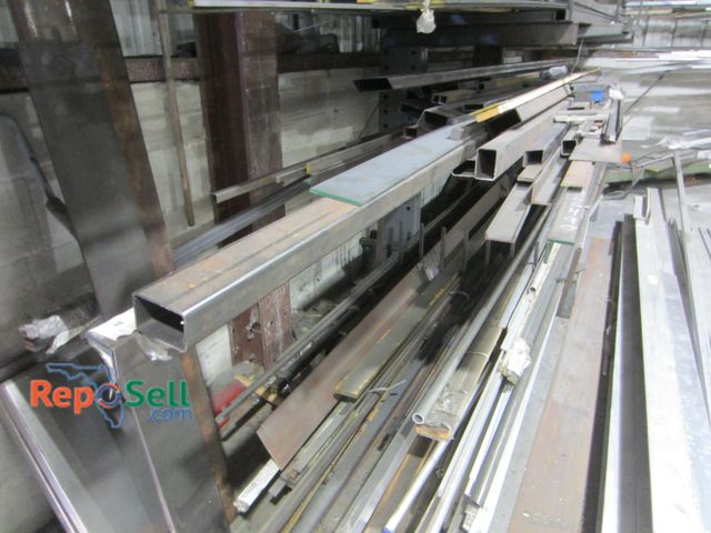 Lot 31-8317 - Lot of steel stock *Pick Up on Wednesday * Various sizes and lengths