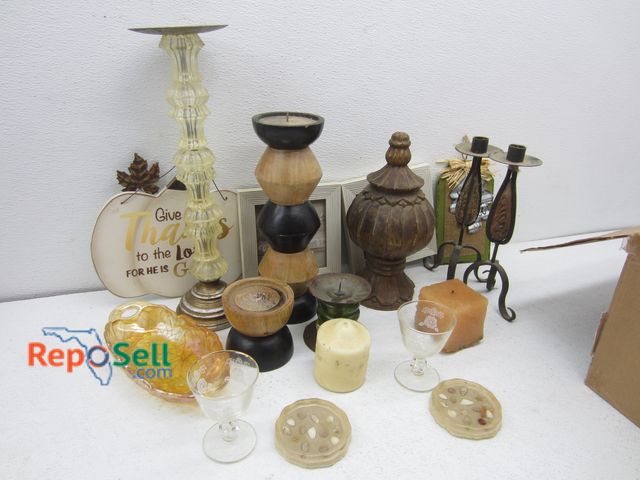Lot 31-5328 - Estate Lot: Candles, Various Style of Candle Holders, Décor, etc.