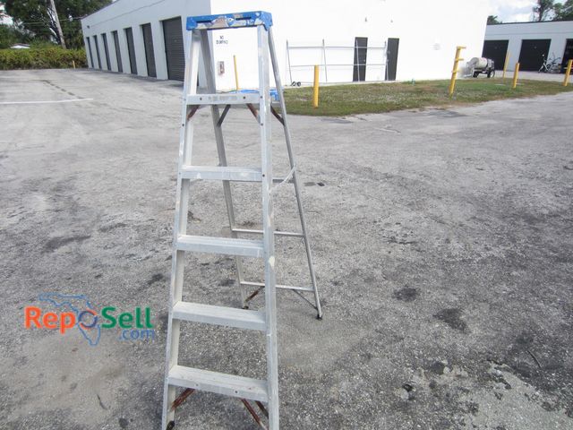 Lot 31-9523 - 6' Werner Aluminum A-Frame Ladder