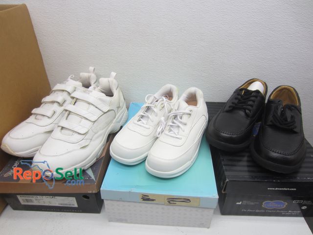 Lot 31-1296 - (29) New in Box Medical Shoes - Various Sizes