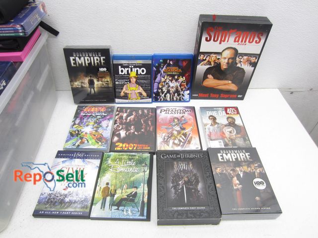 Lot 31-6454 - Large Lot of Movies/Series: Due Date, Game of Thrones, Sopranos, etc.