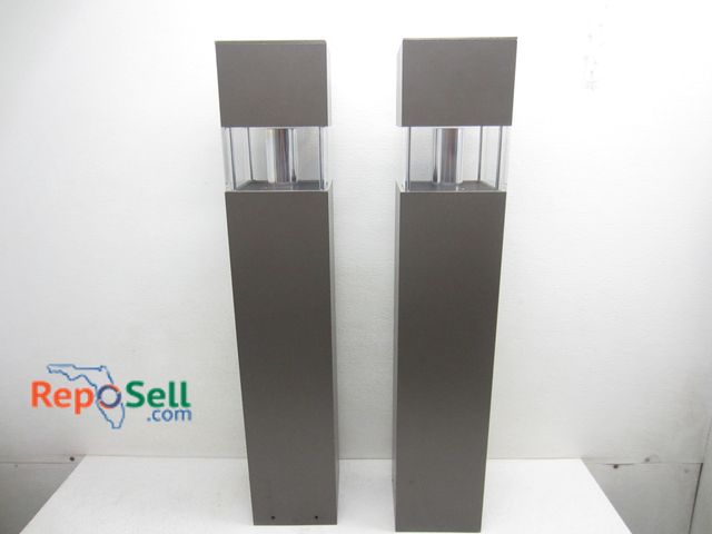 Lot 31-7110 - (2) Lamp Posts For Driveway Entry For Underground Install 7"x36"x7"