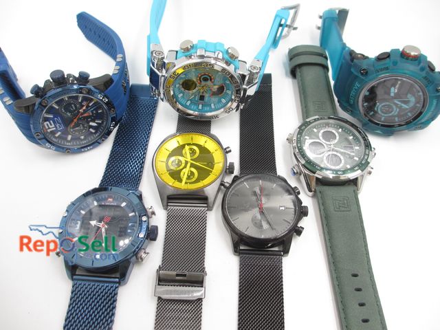 Lot 31-1022 - (7) Watches (running when tested): (2) Stryve, Naviforce, Cheetah,  Steiger, etc.