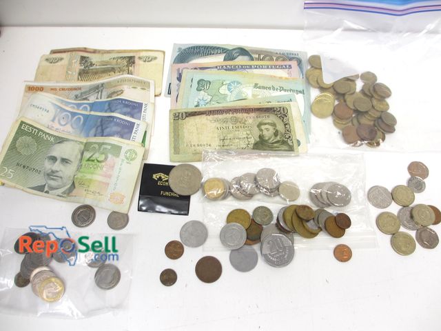 Lot 31-5019 - Lot of Foreign Coins and Currency