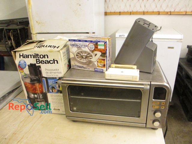 Lot 31-2091 - (5) Kitchen Items: Calphalon Toaster Oven and HB Food Processor (both power on)