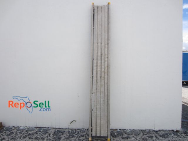 Lot 31-3461 - Platform 8'x14"w - Aluminum