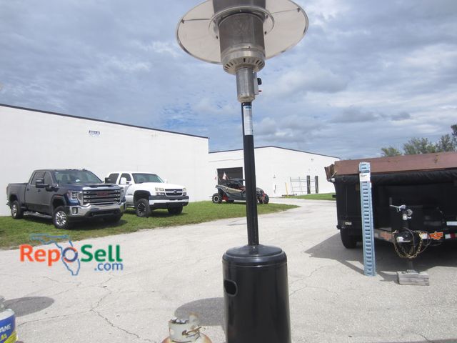 Lot 31-5382 - Templeton Outdoor Propane Heater With Propane Tank Approx 85" H