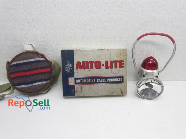 Lot 31-9431 - Vintage Lamp, Canteen &amp; Auto-lite Box