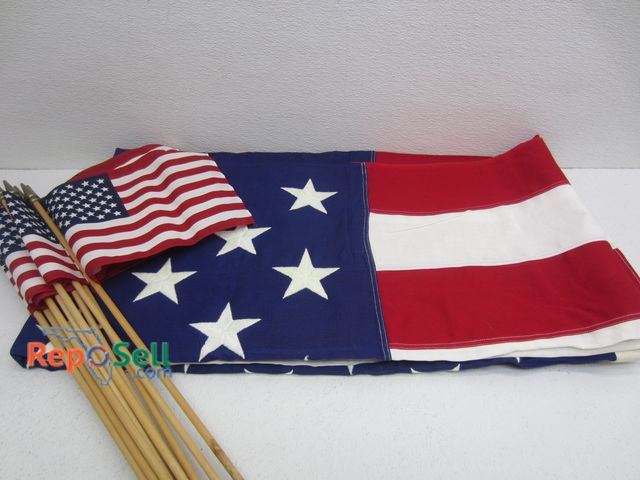 Lot 31-7319 - (1) American Flag 5x8' &amp; (10) Sm. American Flags on Sticks