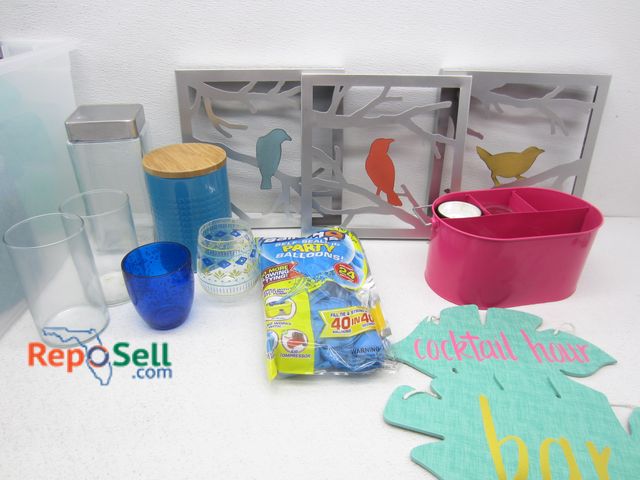 Lot 31-4188 - Estate Lot: Bird Art, Decorations, Glasses, etc.