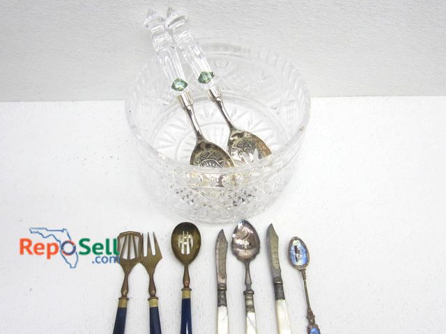 Lot 31-6427 - Vintage Flatware (3) Mother of Pearl Handles, (2) Serving Crystal Handles and Crystal Bowl