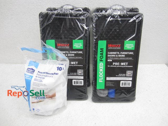 Lot 31-9117 - (4) new 4"Painting kits and (10) painting/cleaning rags.