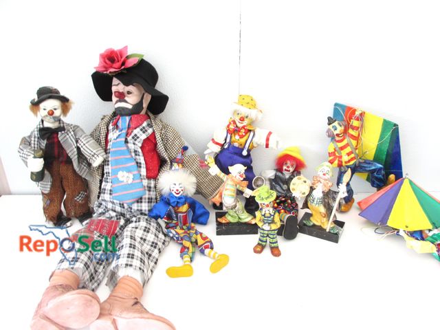 Lot 31-1151 - Lot Of Collectable Clowns And (1) Mobile: Some Porcelain/Ceramic