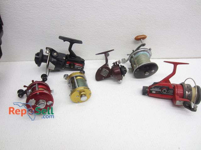 Lot 31-8358 - Fishing Reels: Penn, Shakespeare, SportFisher, etc. - Some Need Repair