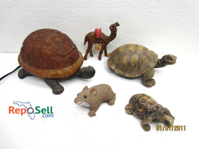 Lot 31-5178 - Animal Decor: (3) Turtles, Mouse And Camel