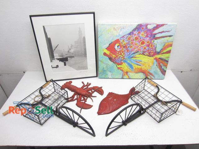 Lot 31-9376 - Art/Decor Lot: (2) Wall Art, (2) 1967 Sexton Decor, etc.