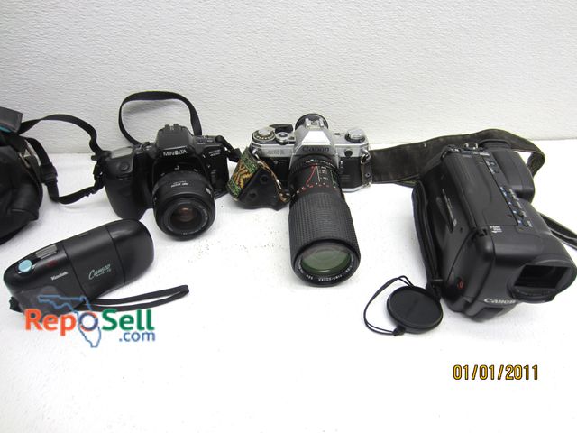 Lot 31-5184 - Vintage Camera Lot, 35 MM And Video: Minolta, Canon And Cameo