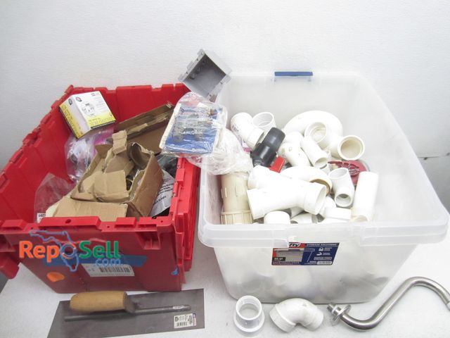 Lot 31-6155 - Plumbing Hardware And Household Acces