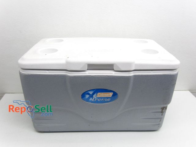 Lot 31-9496 - Coleman Extreme Cooler #6286 15"x28"x15"