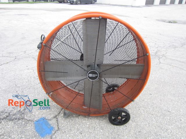 Lot 31-4371 - 30" Commercial Electric Drum Fan - Powers On